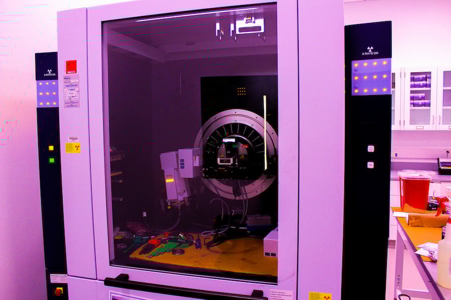 Bruker D8 Advance X-ray diffractometer