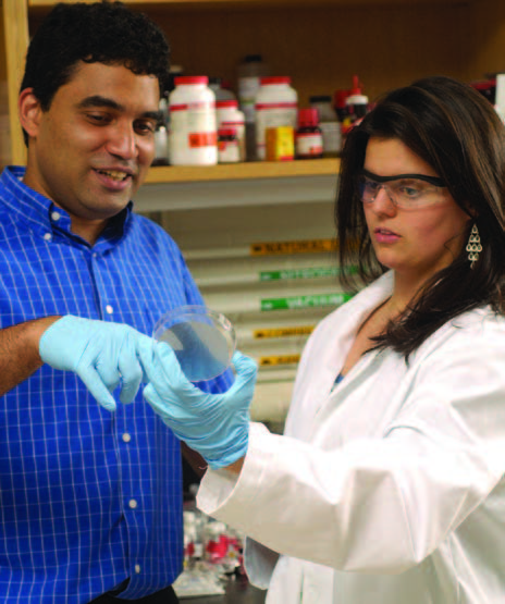Assistant professor David Gracias worked with Poly student Emma Call to develop a new method to make nano-sized boxes.