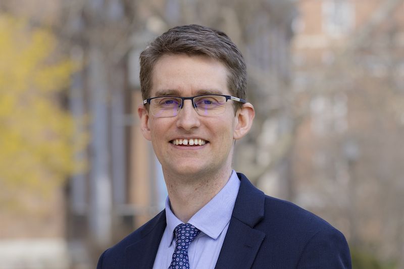 Headshot of Andy Ross, director of First Year Seminars