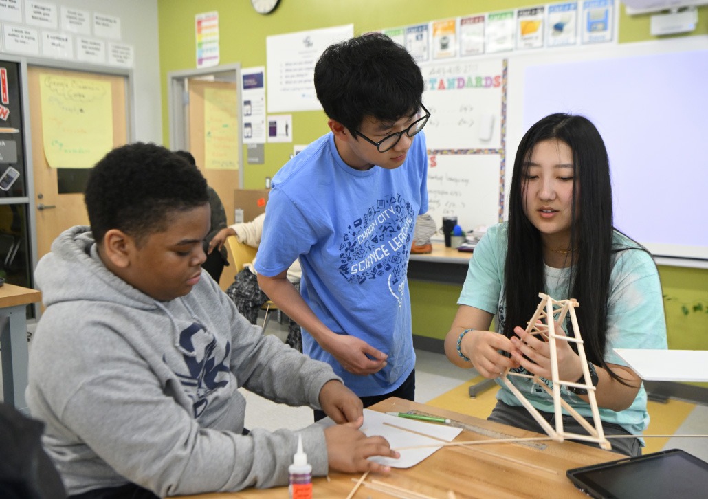 JHU students mentor Baltimore City middle schoolers prepping for