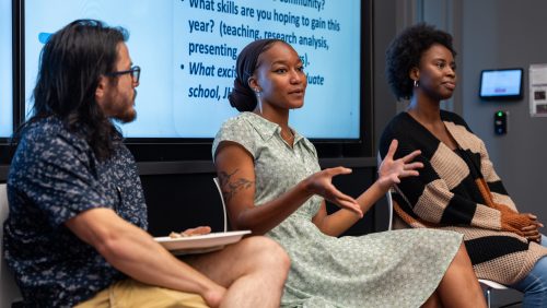 Student leaders, hosting a conversation at orientation.