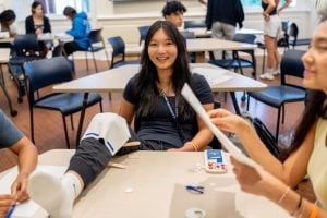 Student trying out her ice-pack at Meet The Flock